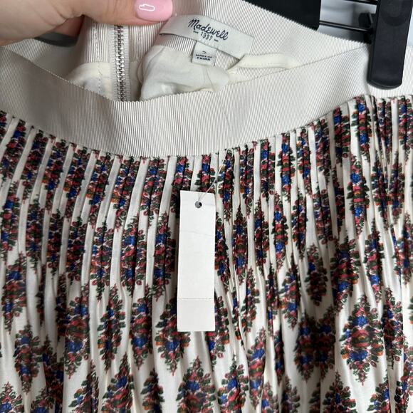 Madewell Women’s Pleated Diamond Floral Midi Skirt NWT Size 2 missing belt - Picture 4 of 9